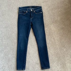 Banana Republic mid rise skinny jeans - Size 24P      NEVER WORN